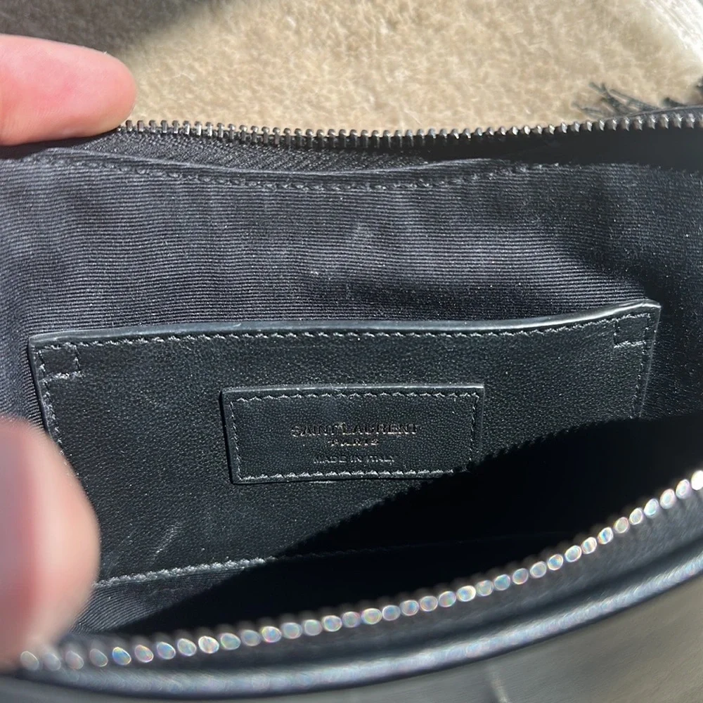 ysl bag - Picture 3 of 3